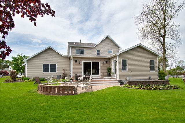237 Pickering Street, Canandaigua City, NY 14424