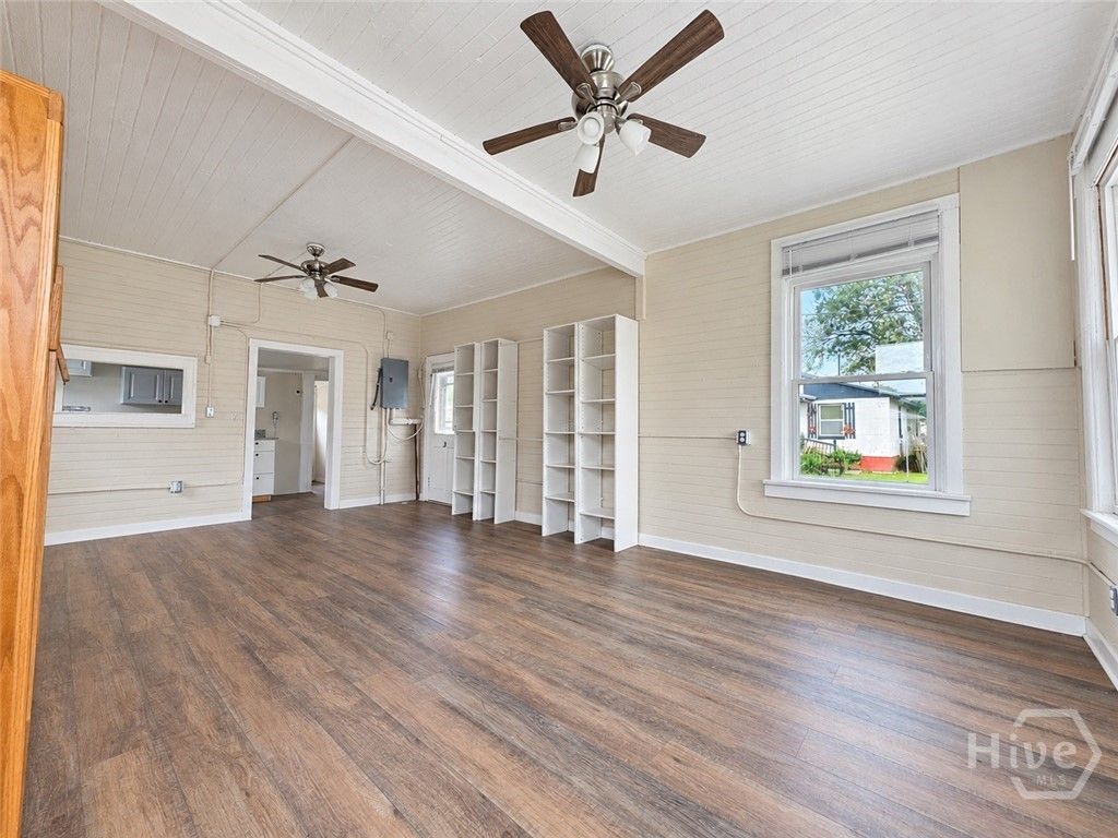 Image 17 of property listing at 1712 Ogeechee Road, Savannah, GA 31415