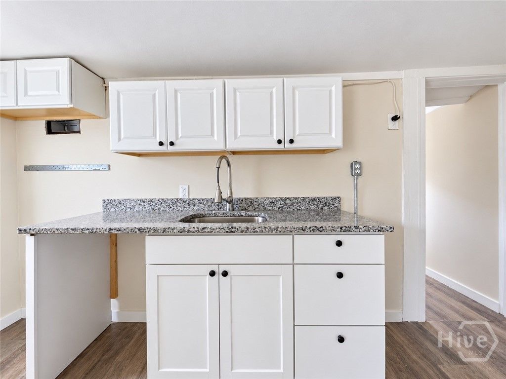 Image 21 of property listing at 1712 Ogeechee Road, Savannah, GA 31415