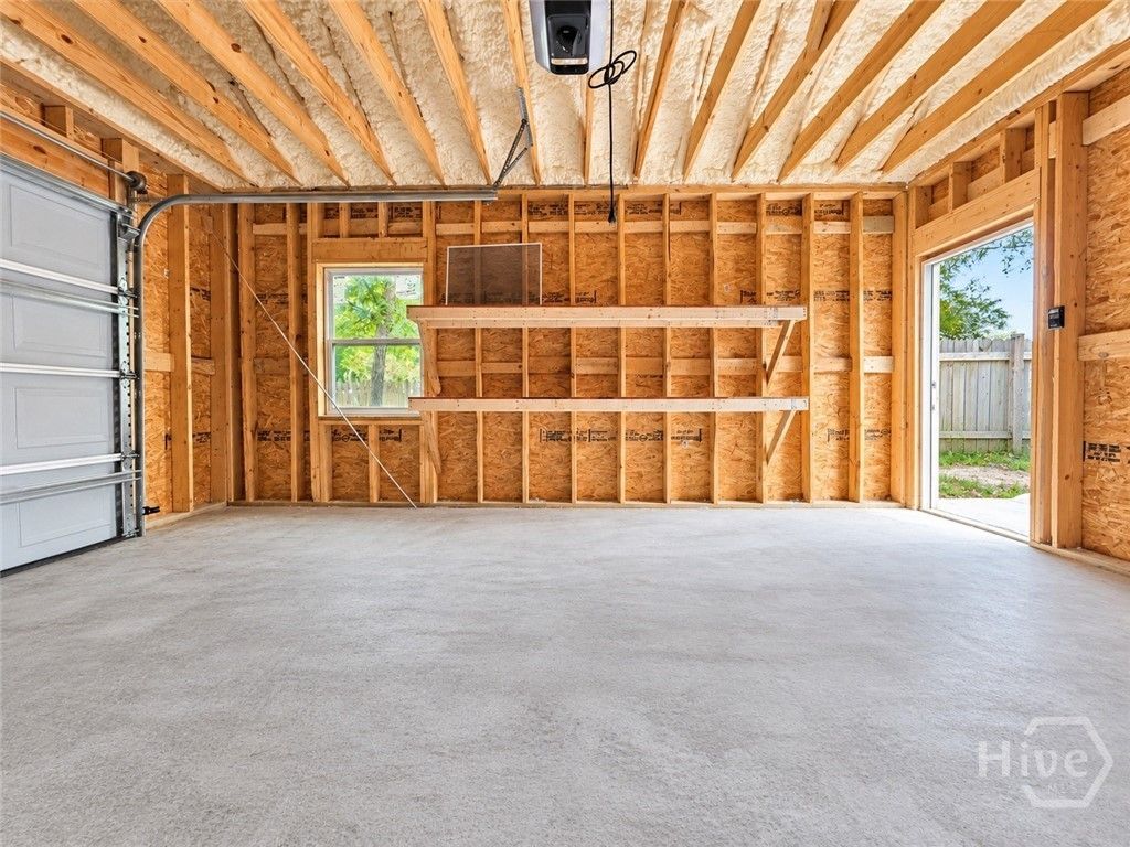 Image 26 of property listing at 1712 Ogeechee Road, Savannah, GA 31415