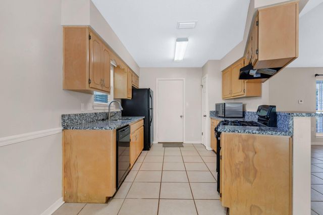 1056 Emerald Lane, Fort Walton Beach, FL 32547
