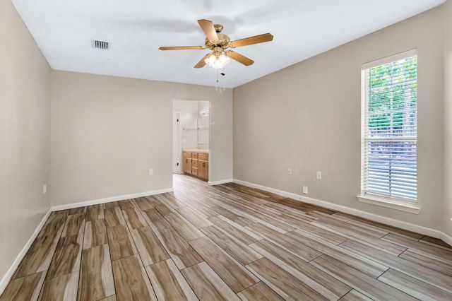 1056 Emerald Lane, Fort Walton Beach, FL 32547
