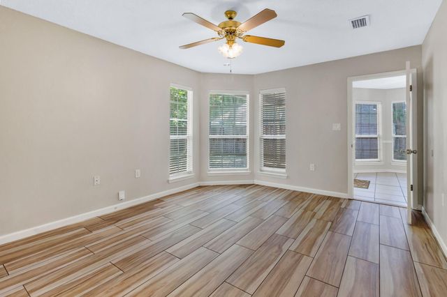 1056 Emerald Lane, Fort Walton Beach, FL 32547