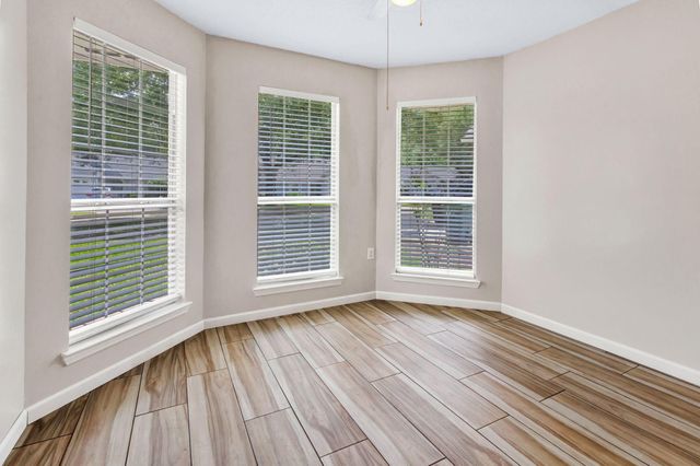 1056 Emerald Lane, Fort Walton Beach, FL 32547