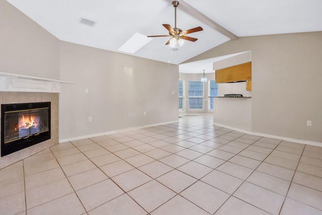 1056 Emerald Lane, Fort Walton Beach, FL 32547