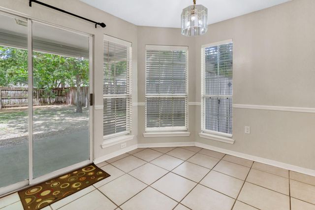 1056 Emerald Lane, Fort Walton Beach, FL 32547