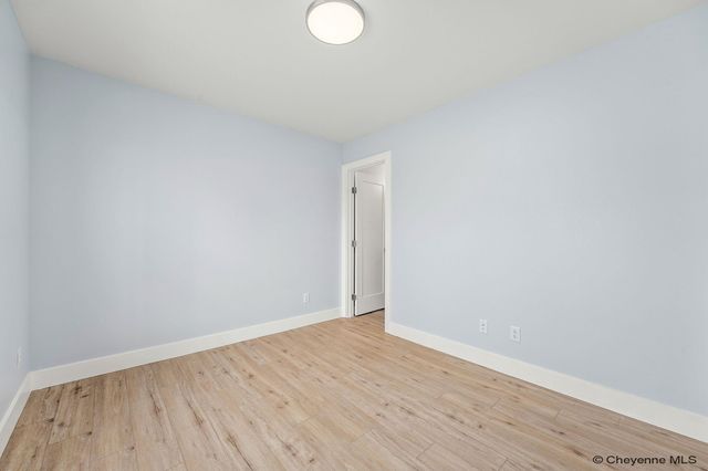 427 SNYDER AVE, Cheyenne, WY 82007