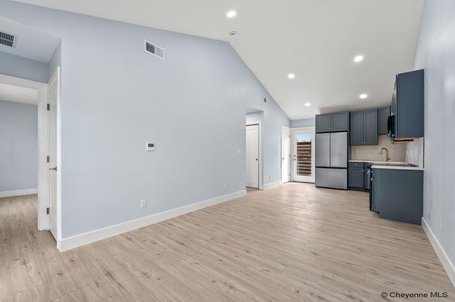 427 SNYDER AVE, Cheyenne, WY 82007