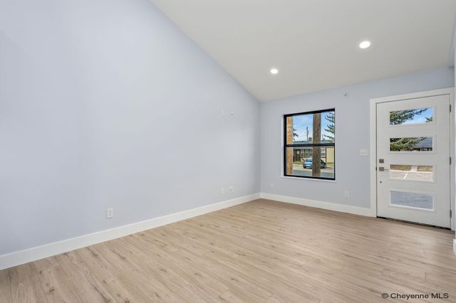 427 SNYDER AVE, Cheyenne, WY 82007