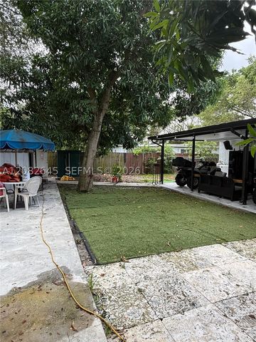 16415 NW 22nd Ave, Miami Gardens, FL 33054