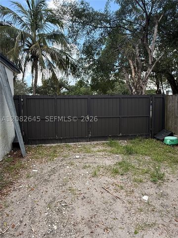 16415 NW 22nd Ave, Miami Gardens, FL 33054