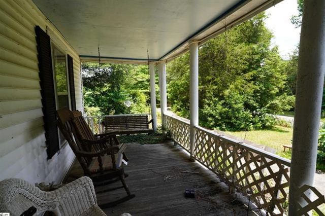 1212 Pleasant Hill Road, Landrum, SC 29356