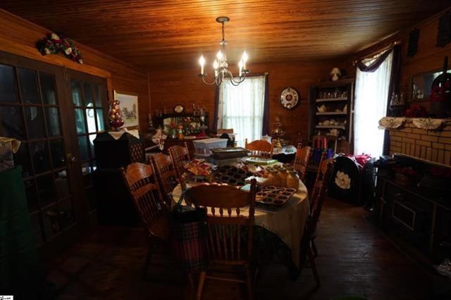 1212 Pleasant Hill Road, Landrum, SC 29356