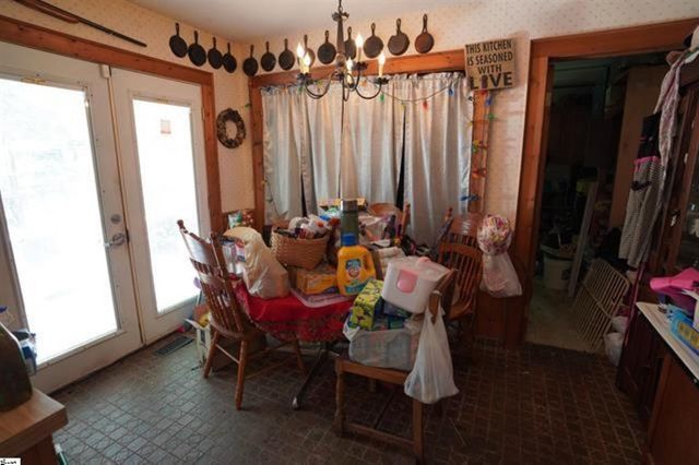 1212 Pleasant Hill Road, Landrum, SC 29356