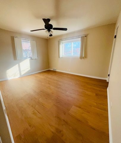 1000 N Lewis Avenue, Waukegan, IL 60085