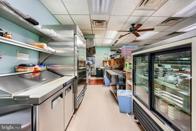 410 W REDWOOD ST, Baltimore, MD 21201