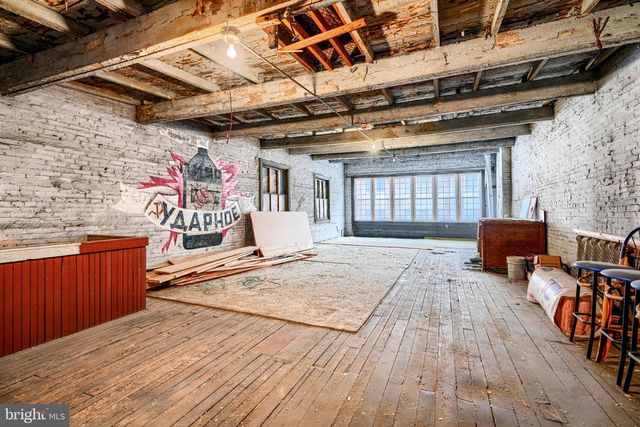 410 W REDWOOD ST, Baltimore, MD 21201