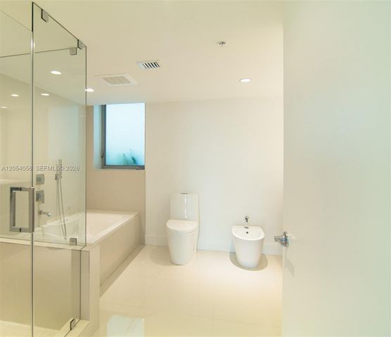 1133 102nd Street 303, Bay Harbor Islands, FL 33154