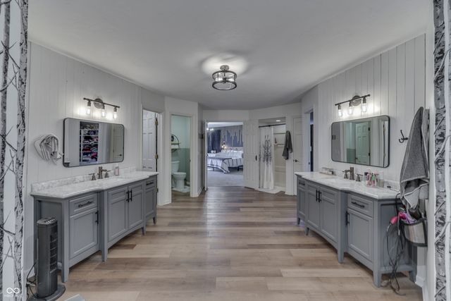 5151 W Stones Crossing Road, Greenwood, IN 46143