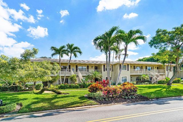 3 Stratford Drive E B, Boynton Beach, FL 33436