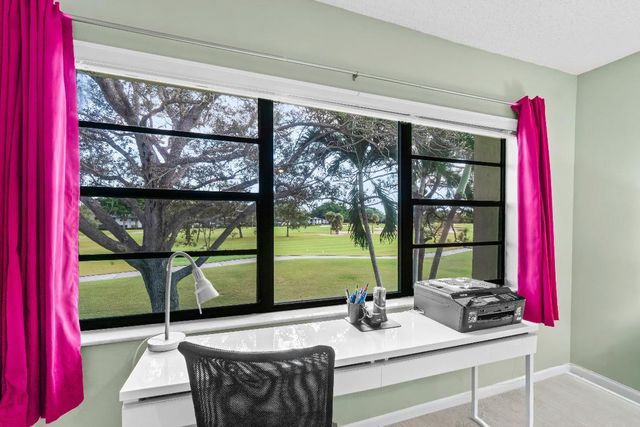 3 Stratford Drive E B, Boynton Beach, FL 33436