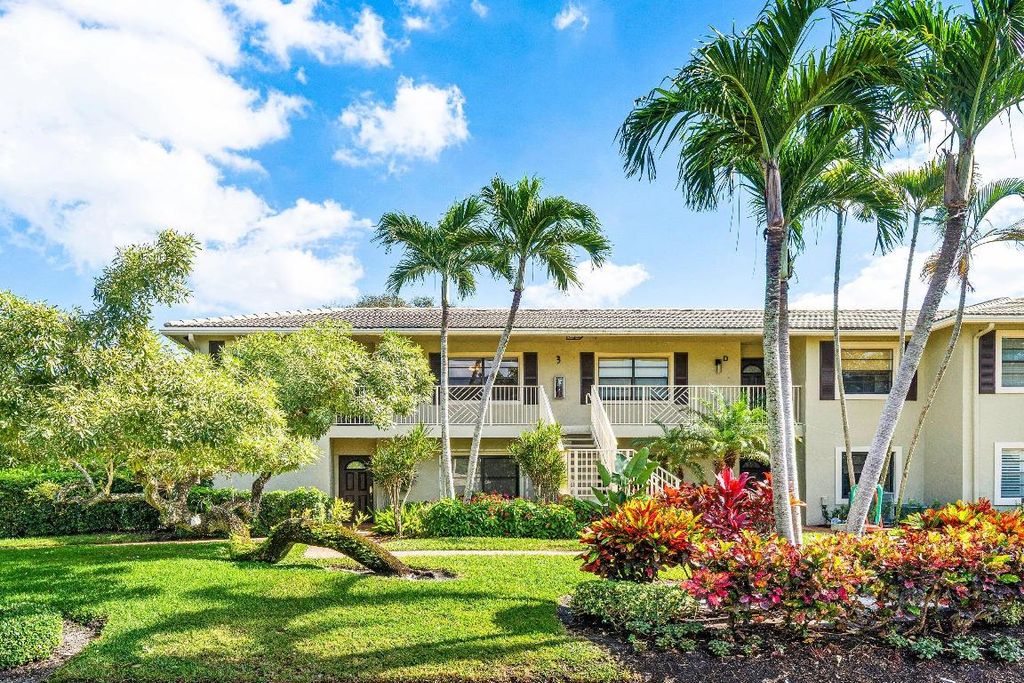 3 Stratford Drive E B, Boynton Beach, FL 33436