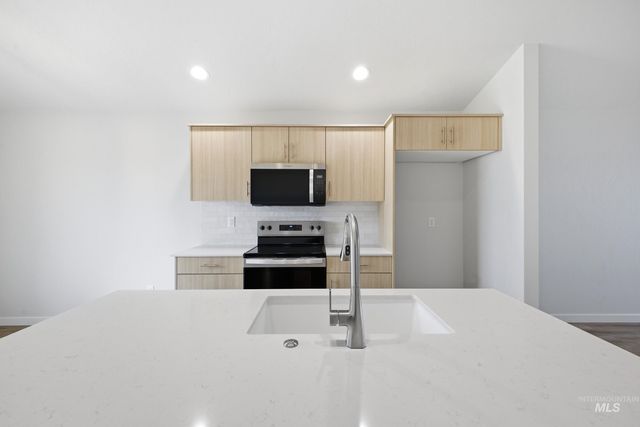 2381 W Red Jasper Dr, Kuna, ID 83634