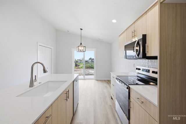 2381 W Red Jasper Dr, Kuna, ID 83634
