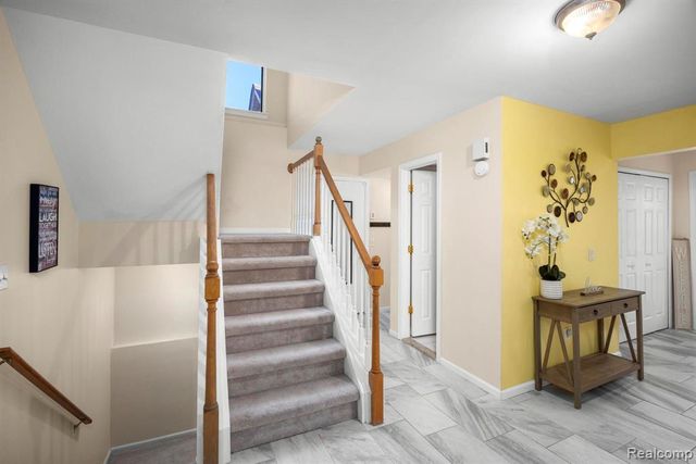 34509 Heartsworth Lane, Sterling Heights, MI 48312