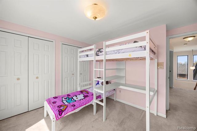 34509 Heartsworth Lane, Sterling Heights, MI 48312