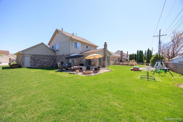 34509 Heartsworth Lane, Sterling Heights, MI 48312