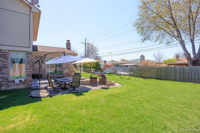 34509 Heartsworth Lane, Sterling Heights, MI 48312