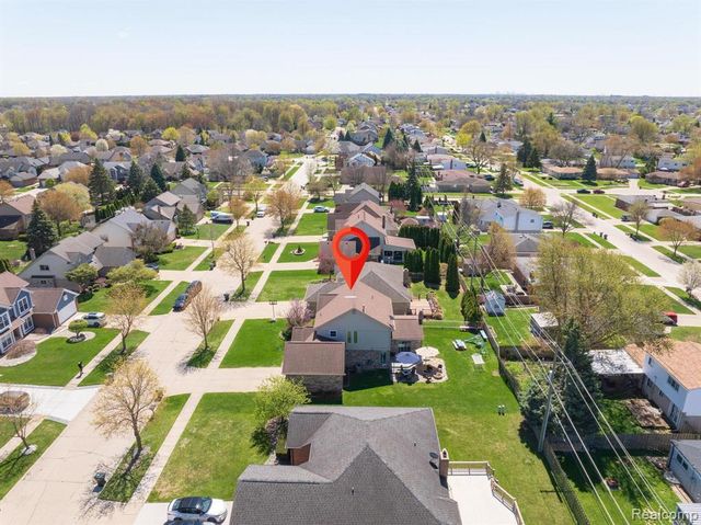 34509 Heartsworth Lane, Sterling Heights, MI 48312