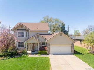 34509 Heartsworth Lane, Sterling Heights, MI 48312