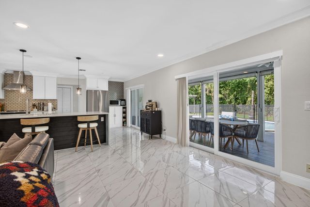 2400 NW 105TH Terrace, Coral Springs, FL 33065