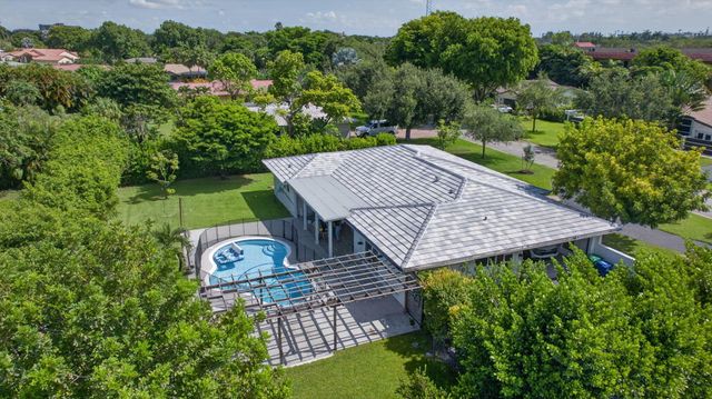 2400 NW 105TH Terrace, Coral Springs, FL 33065