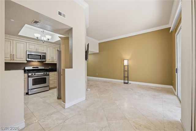 260 East Flamingo Road 308, Las Vegas, NV 89169