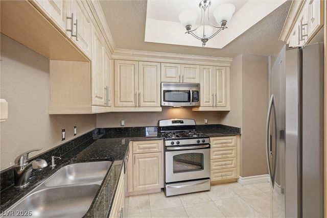 260 East Flamingo Road 308, Las Vegas, NV 89169