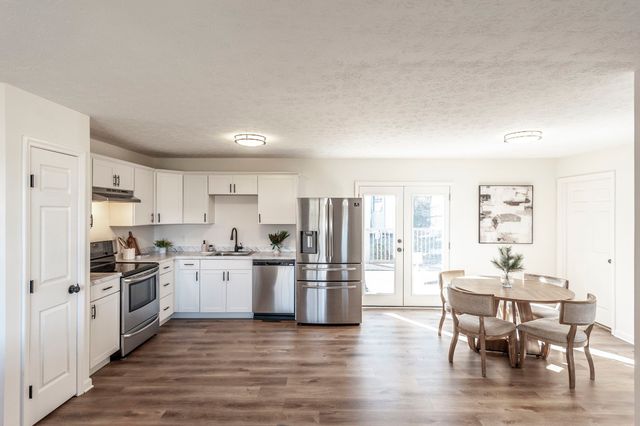 1218 Locust St, Westmoreland, TN 37186