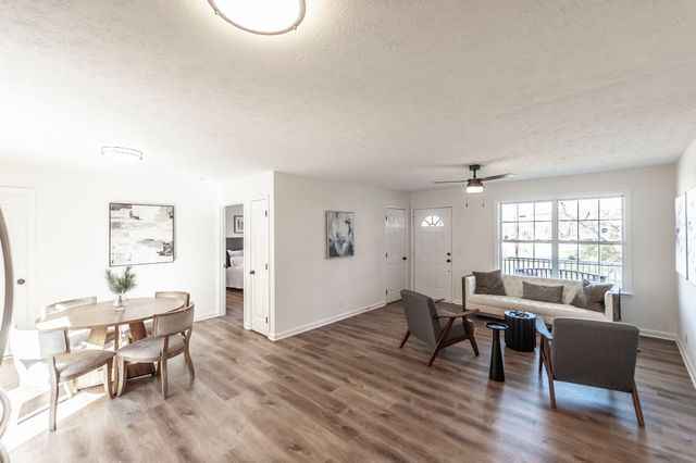 1218 Locust St, Westmoreland, TN 37186