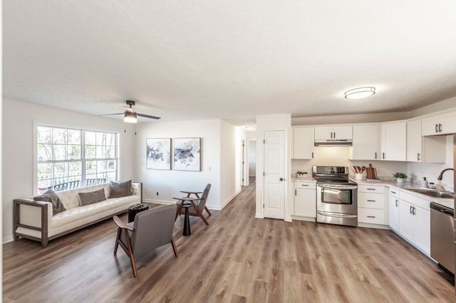 1218 Locust St, Westmoreland, TN 37186