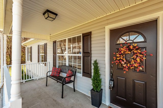 1218 Locust St, Westmoreland, TN 37186