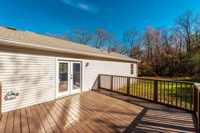 1218 Locust St, Westmoreland, TN 37186