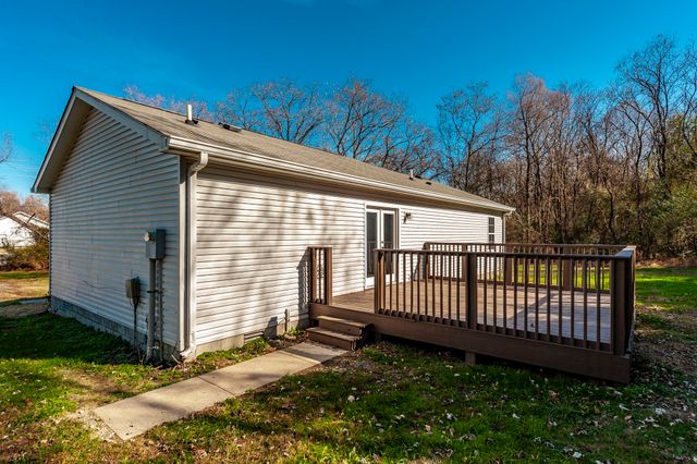 1218 Locust St, Westmoreland, TN 37186