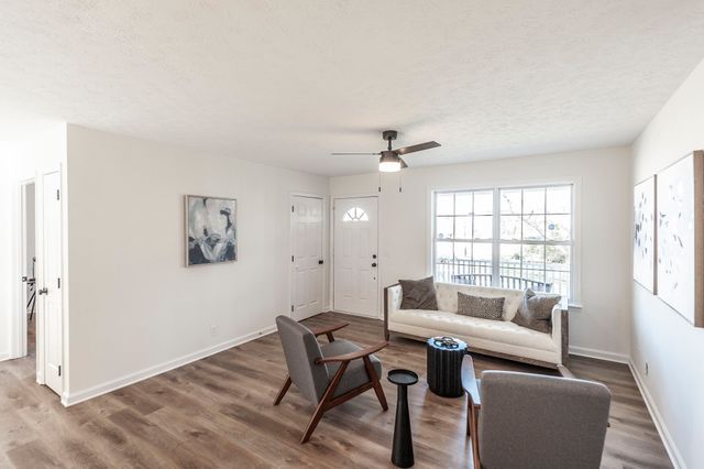 1218 Locust St, Westmoreland, TN 37186