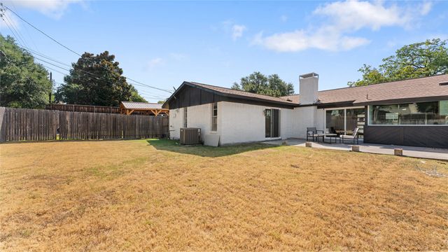 3757 Blue Trace Lane, Farmers Branch, TX 75244