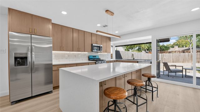 3757 Blue Trace Lane, Farmers Branch, TX 75244