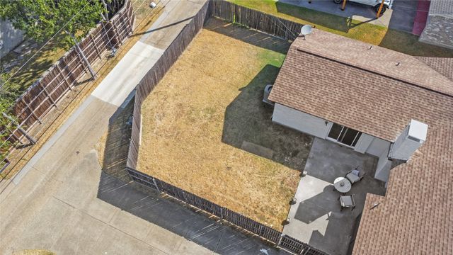 3757 Blue Trace Lane, Farmers Branch, TX 75244