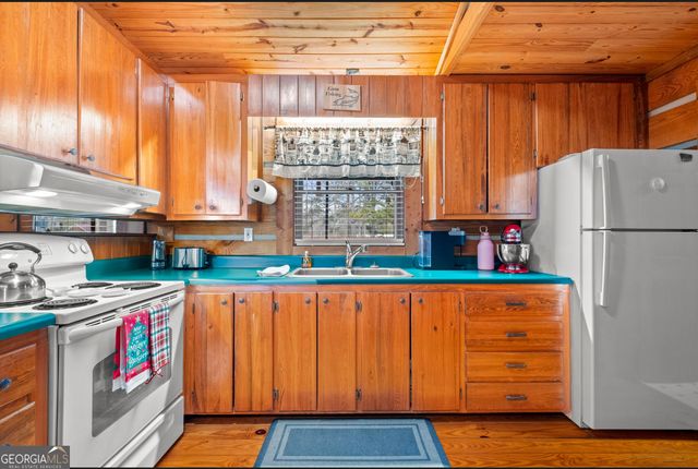 5255 Lakeside Lane, Cedar Bluff, AL 35959