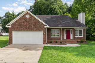 109 Briarwood Drive, Mebane, NC 27302